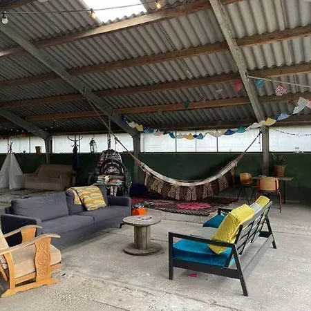 Groepsaccommodatie Op Natuurboerderij Huize Blokland * Hem